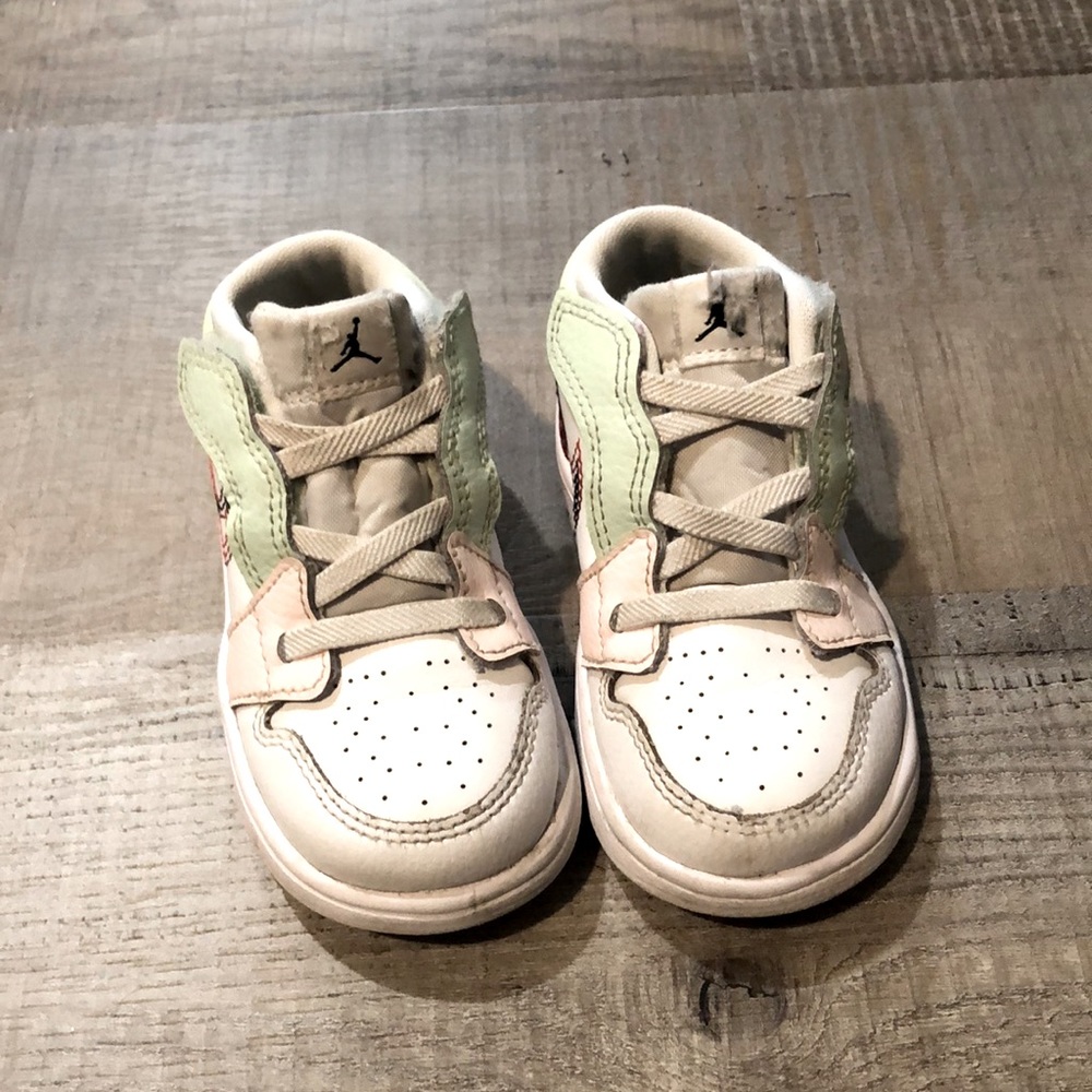 Nike Jordan girls sneakers